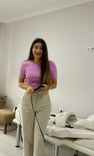 Büşra Nur Onkardeşler