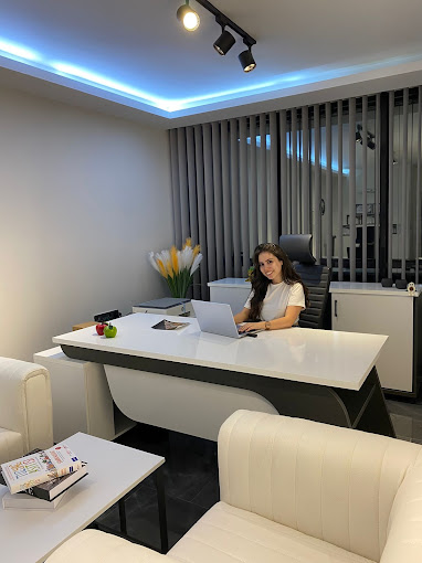 Emine Tuğçe Özçelik